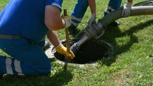 Treating septic tanks in Knoxville, Tennessee